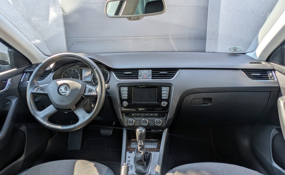 PXL_20260411_120230355