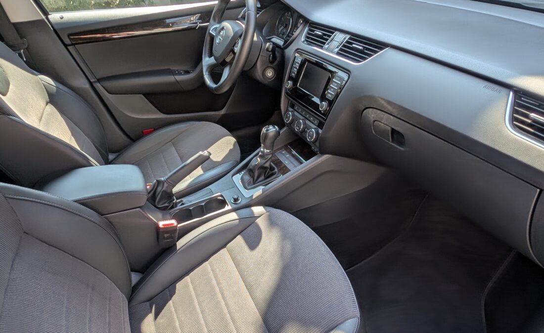 PXL_20260411_120307216